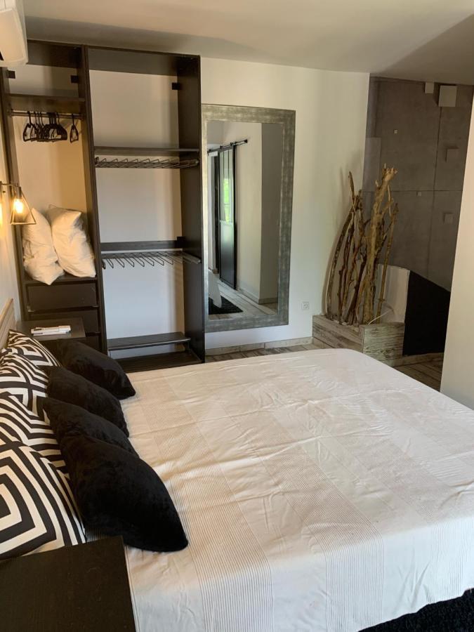 Les Dahlias Appartement 4 Personnes Jacuzzi Barbecue Jardin Arbore Climatise Agde Zewnętrze zdjęcie